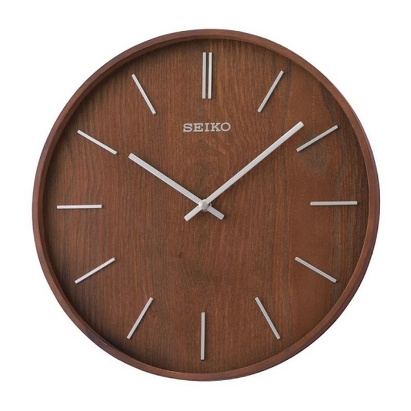 Nhiều mẫu đồng hồ được làm bằng gỗ tự nhiên, đơn giản mà tinh tế